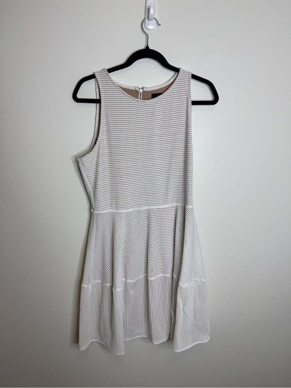 BCBGMaxAzria Cassandra Nude Pink A-Line Dress white size large